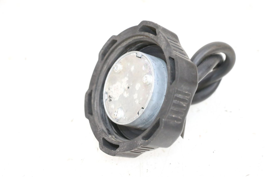 photo de FUEL TANK CAP YAMAHA YFM R RAPTOR 250 (2008 - 2014) - Zoom on usage condition