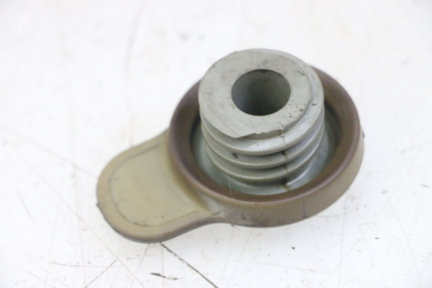 photo de OIL TANK CAP MBK BOOSTER SPIRIT NAKED 50 (2004 - 2017)