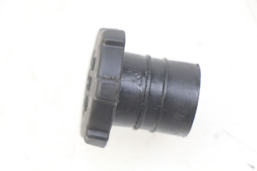 photo de OIL TANK CAP DERBI BOULEVARD 50 (2009 - 2006)