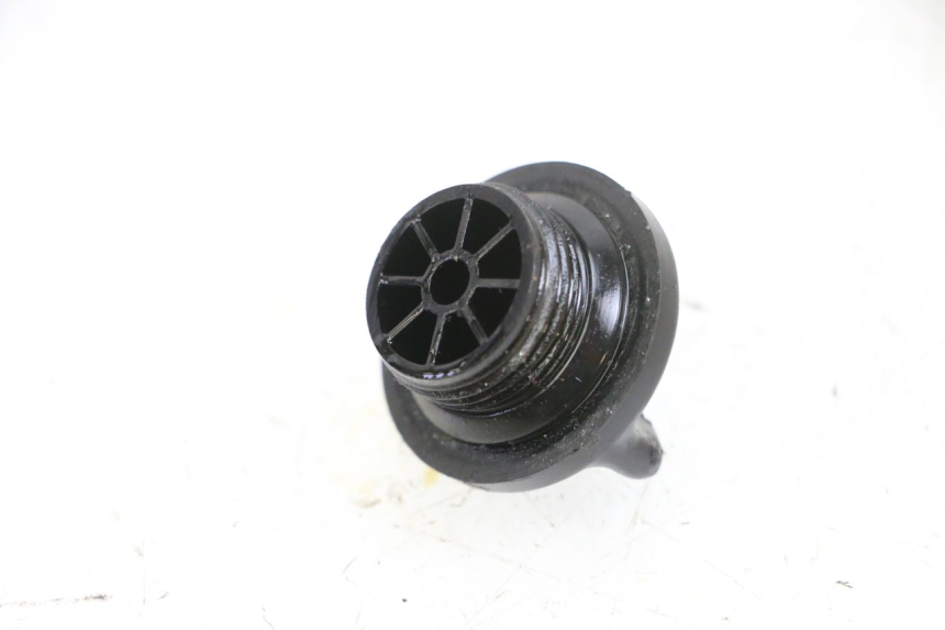photo de OIL TANK CAP SUZUKI BURGMAN 650 (2013 - 2020)