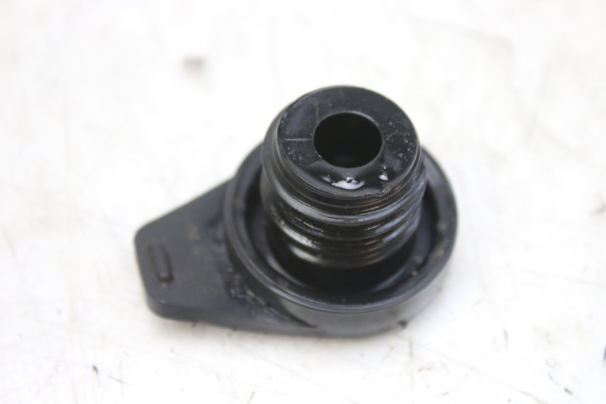photo de OIL TANK CAP DERBI GPR 50 (2004 - 2009)