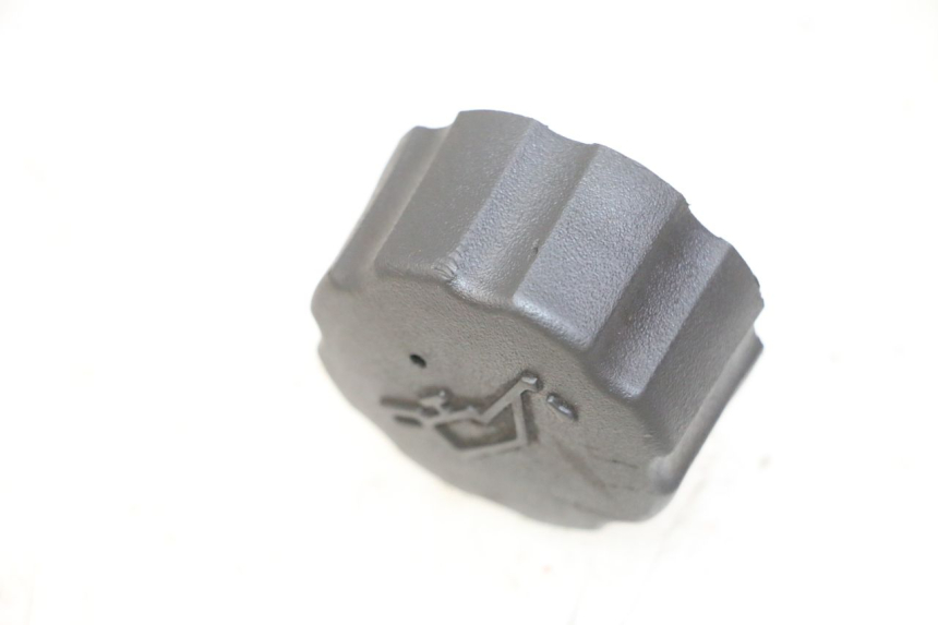 photo de OIL TANK CAP PEUGEOT ELYSTAR 50 (2002 - 2014)
