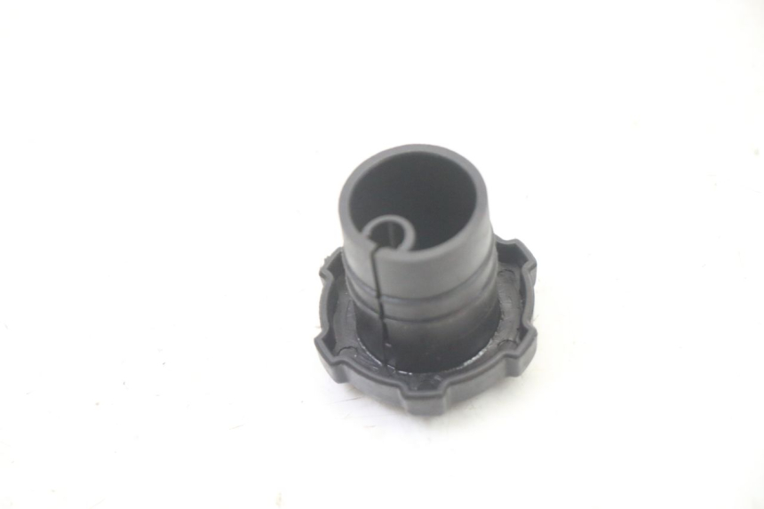 photo de OIL TANK CAP PIAGGIO FLY 2T 50 (2004 - 2017)
