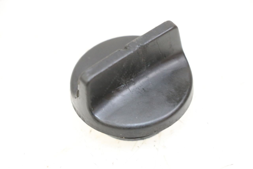 photo de OIL TANK CAP KAWASAKI GTR 1000 (1994 - 2004)