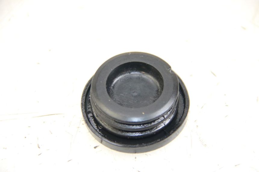 photo de OIL TANK CAP KEEWAY HURRICANE 50 (2006 - 2019)