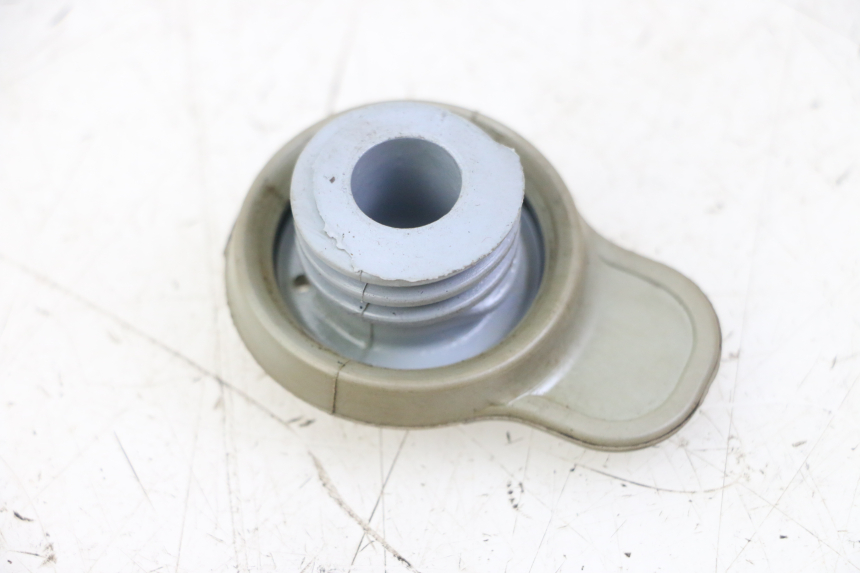 photo de OIL TANK CAP MBK OVETTO ONE 2T 50 (2013 - 2017)