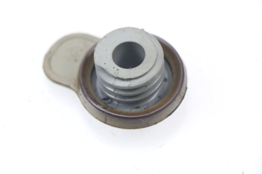 photo de OIL TANK CAP MBK STUNT NAKED 50 (2004 - 2018)