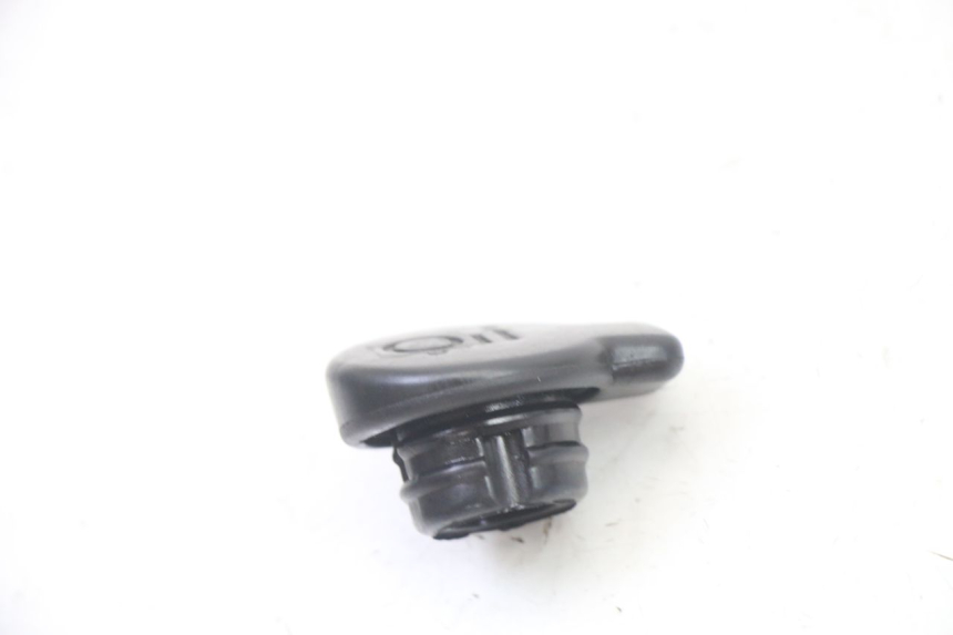 photo de OIL TANK CAP PIAGGIO NEW TYPHOON 50 (2018 - 2021)