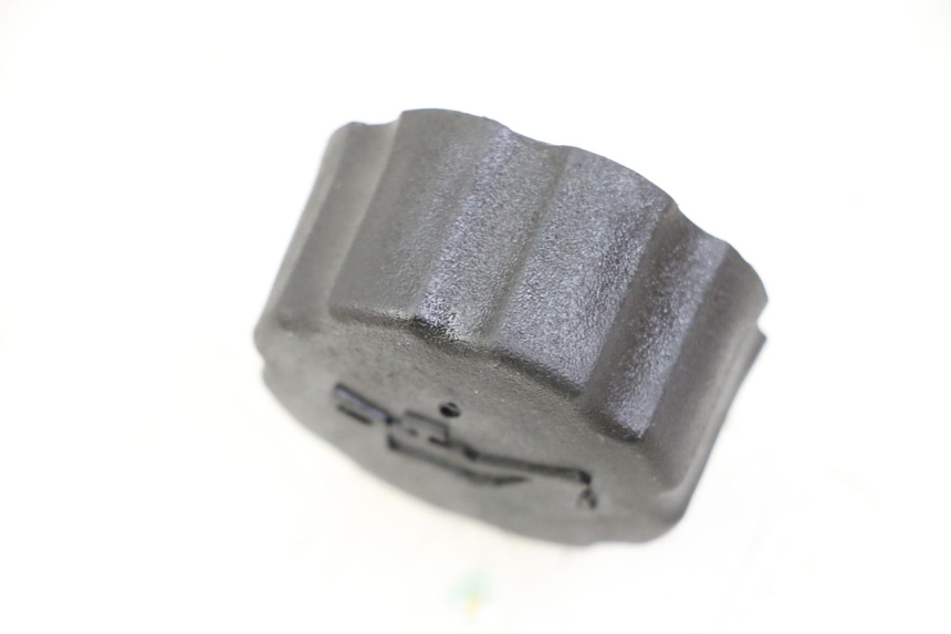 photo de OIL TANK CAP PEUGEOT ELYSTAR 50 (2002 - 2014)
