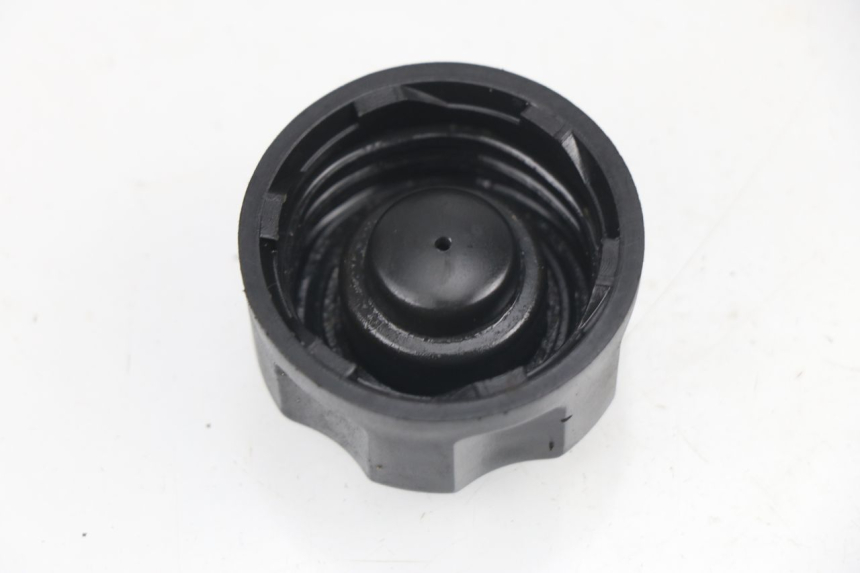 photo de OIL TANK CAP PEUGEOT LUDIX 50 (2005 - 2007)