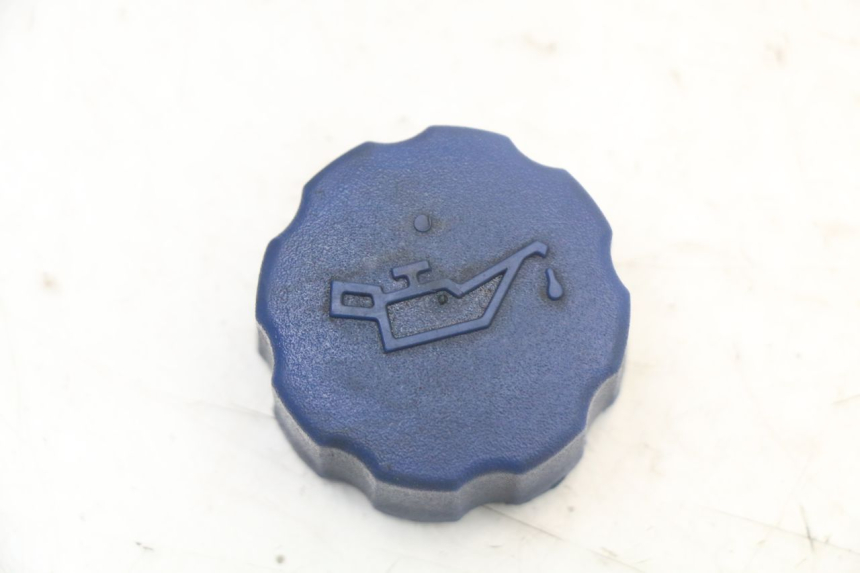 photo de OIL TANK CAP PEUGEOT SATELIS 125 (2010 - 2012)