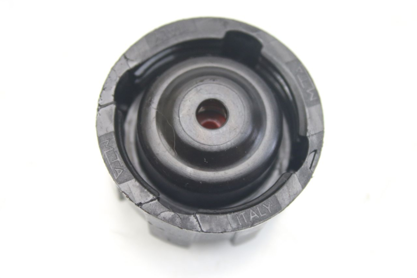 photo de OIL TANK CAP PIAGGIO X9 EVOLUTION 125 (2003 - 2007)