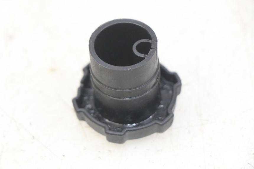 photo de OIL TANK CAP PIAGGIO ZIP 2T 50 (2009 - 2019)