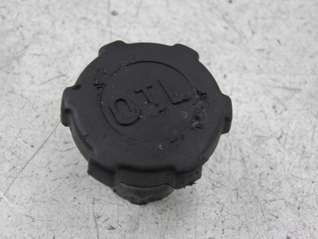 photo de OIL TANK CAP PIAGGIO ZIP 2T 50 (2009 - 2019)