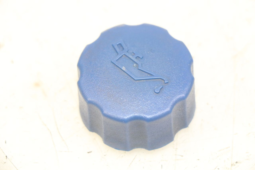 photo de OIL TANK CAP PEUGEOT SATELIS 125 (2006 - 2009)
