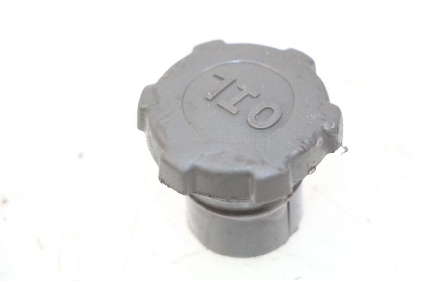 photo de OIL TANK CAP PIAGGIO VESPA PRIMAVERA 2T 50 (2013 - 2018)