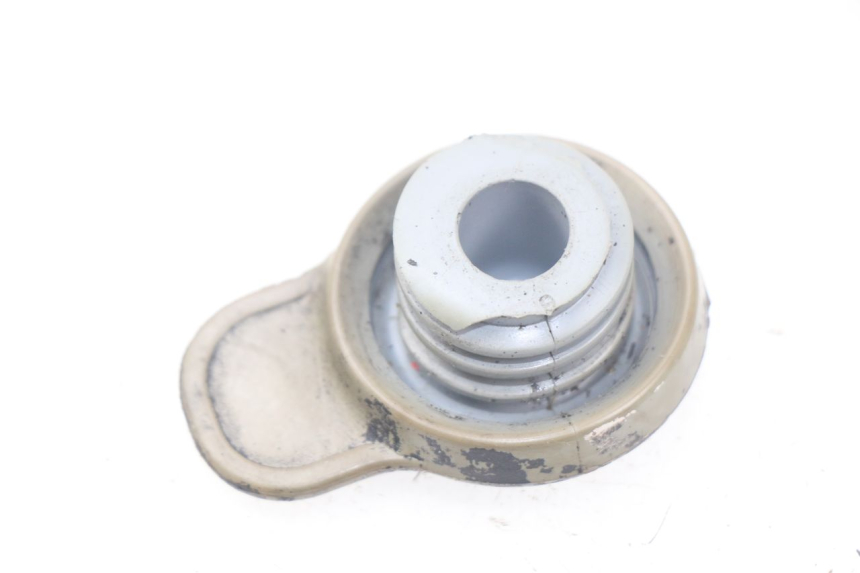 photo de OIL TANK CAP YAMAHA AEROX NAKED 2T 50 (2013 - 2017)