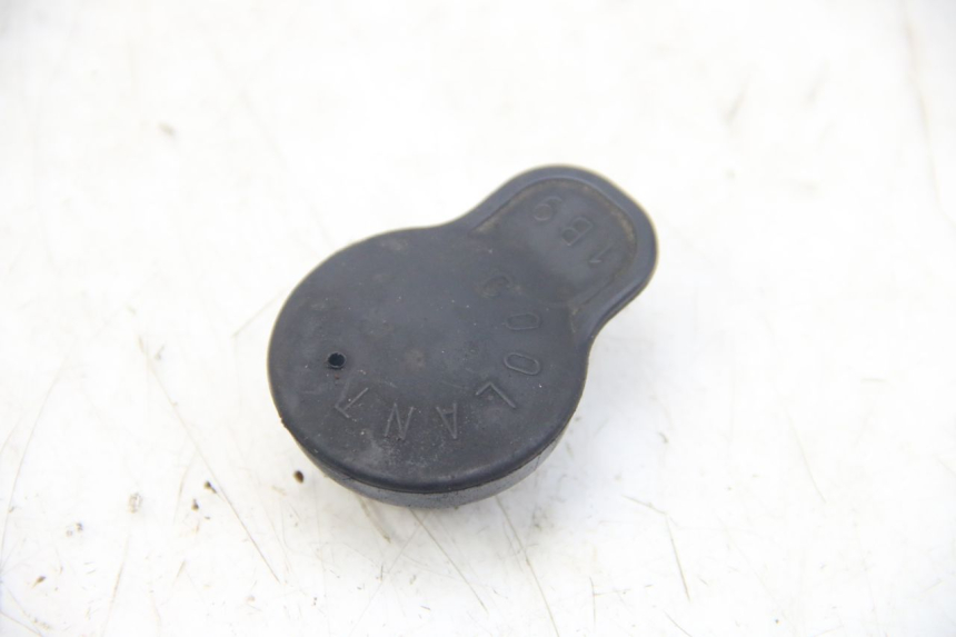 photo de OIL TANK CAP YAMAHA XMAX X-MAX 125 (2006 - 2009)