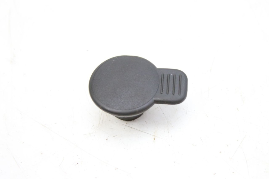 photo de EXPANSION TANK CAP PEUGEOT CITYSTAR 125 (2011 - 2017)