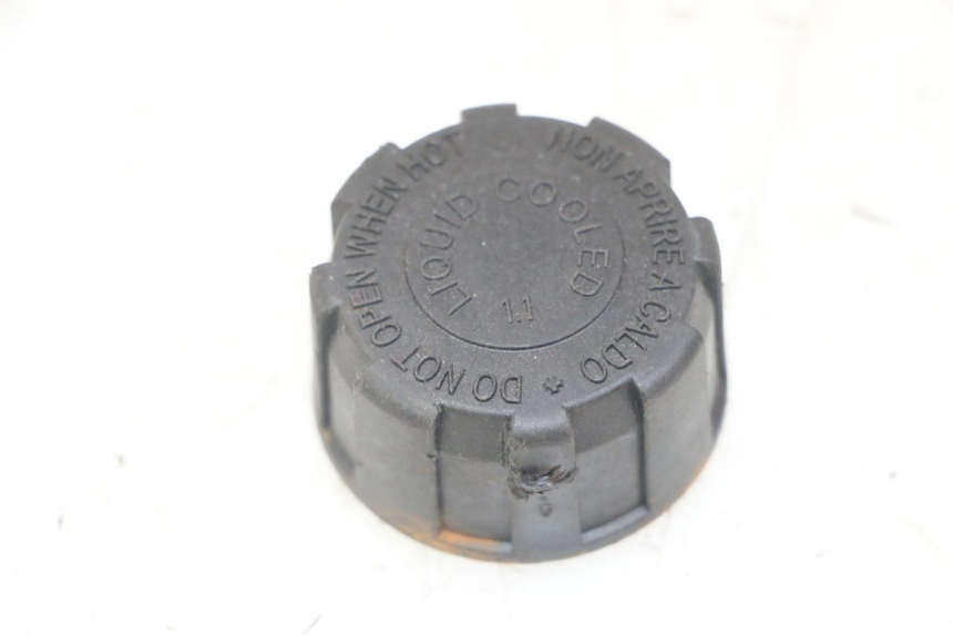 photo de EXPANSION BOTTLE CAP PIAGGIO IE MP3 YOURBAN 300 (2011 - 2016)