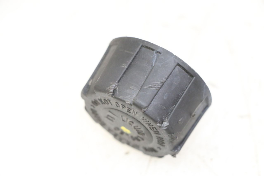 photo de EXPANSION BOTTLE CAP PIAGGIO MP3 500 (2014 - 2016)