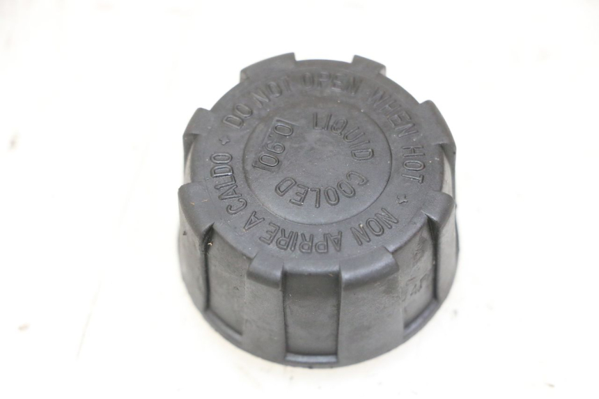 photo de EXPANSION BOTTLE CAP PIAGGIO VESPA GRANTURISMO 200 (2004 - 2005)