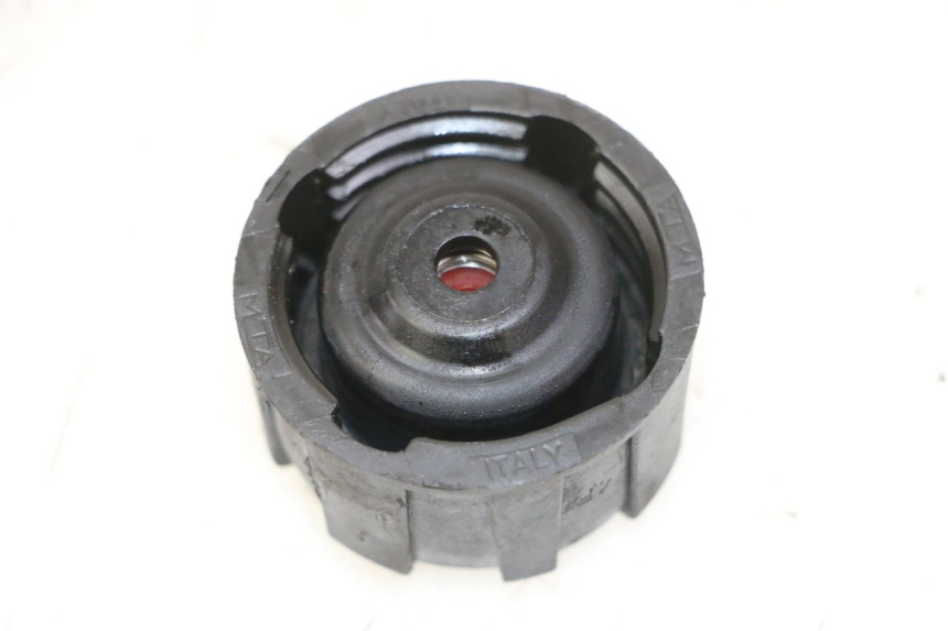 photo de EXPANSION BOTTLE CAP PIAGGIO VESPA GRANTURISMO 200 (2004 - 2005)