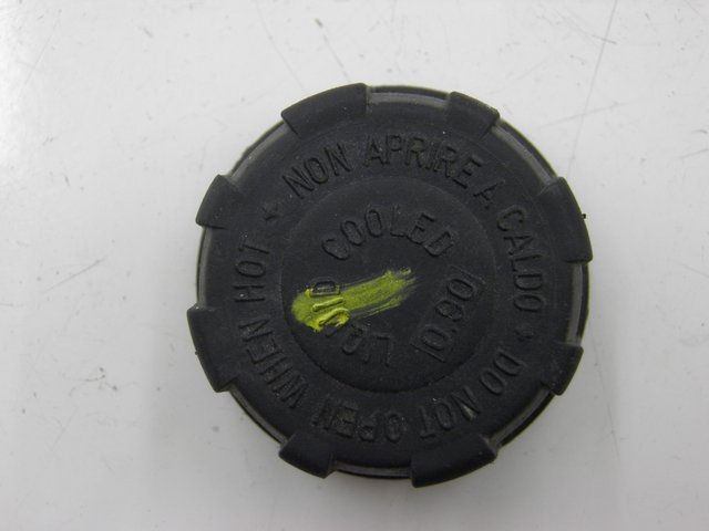photo de EXPANSION TANK CAP PIAGGIO X8 125 (2004 - 2007)