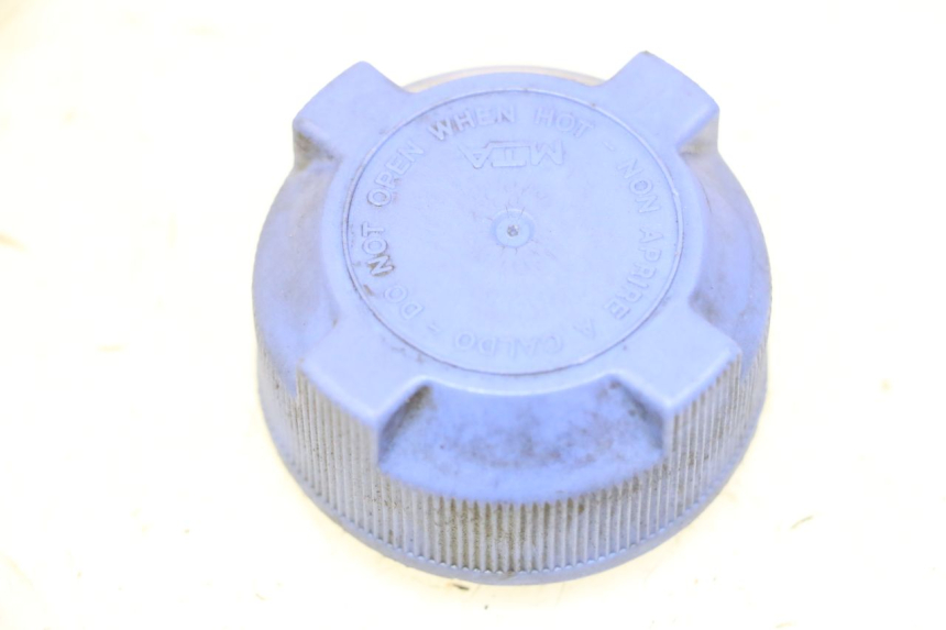 photo de EXPANSION BOTTLE CAP PEUGEOT SATELIS 125 (2013 - 2018)