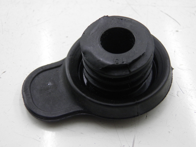 photo de EXPANSION TANK CAP YAMAHA X-MAX XMAX 125 (2010 - 2014)