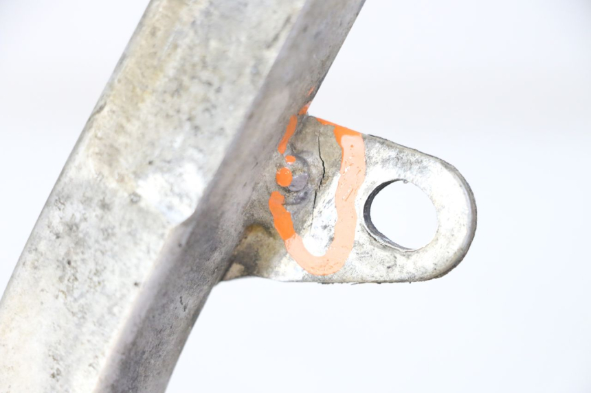 photo de REAR SUBFRAME YAMAHA YZ 125 (1998 - 2005)