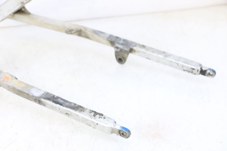 photo de REAR SUBFRAME YAMAHA YZ 125 (1998 - 2005)
