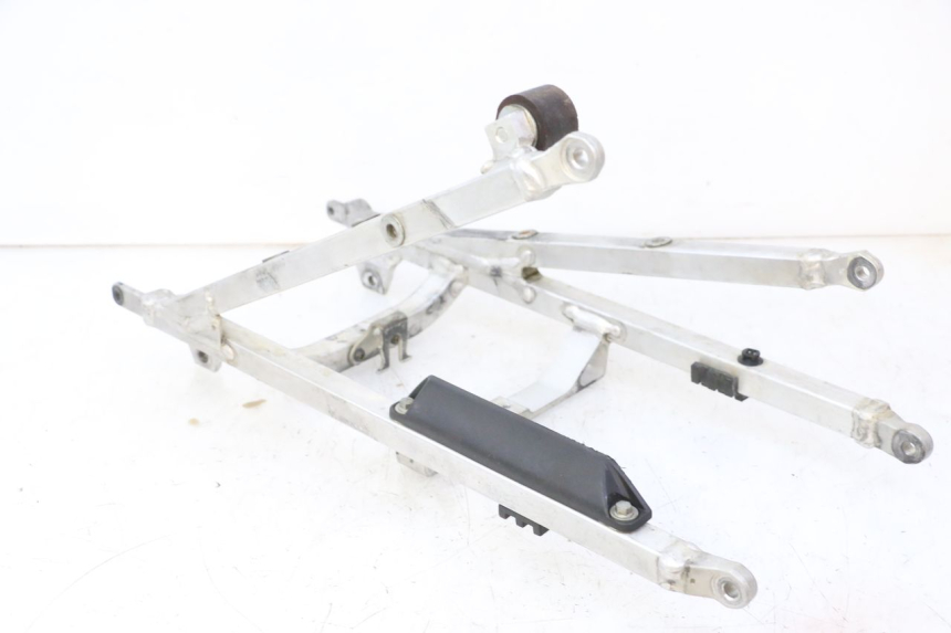 photo de REAR SUBFRAME YAMAHA YZF YZ-F 450 (2014 - 2016)