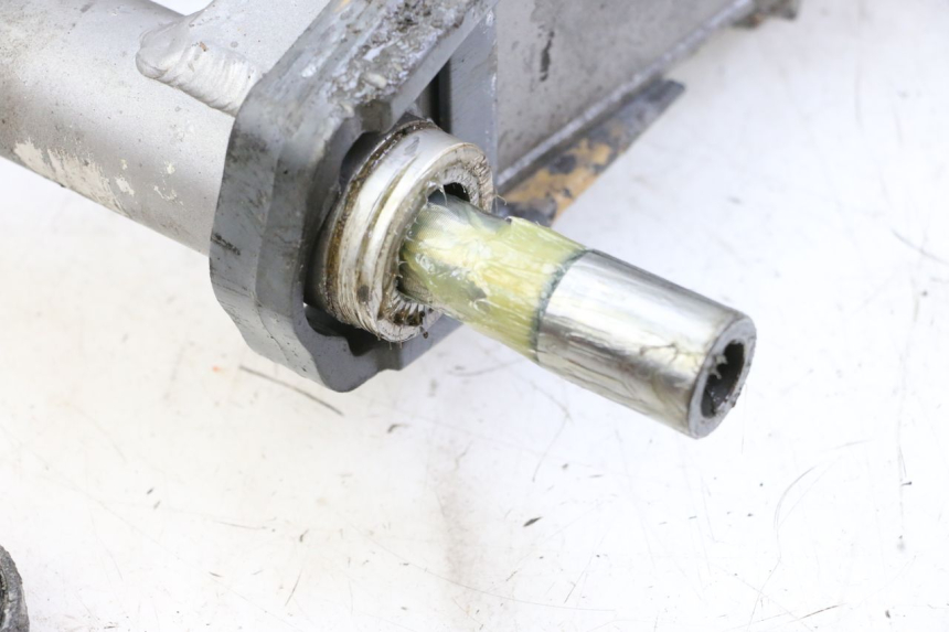 photo de SWING ARM YAMAHA FJ 36Y 1100 (1984 - 1985)
