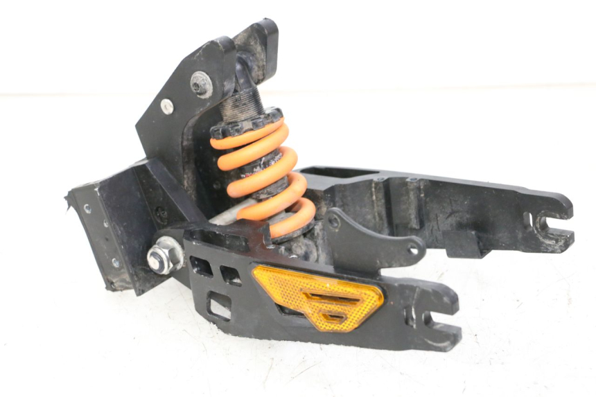 photo de SWINGARM KUKIRIN G2 MASTER 1