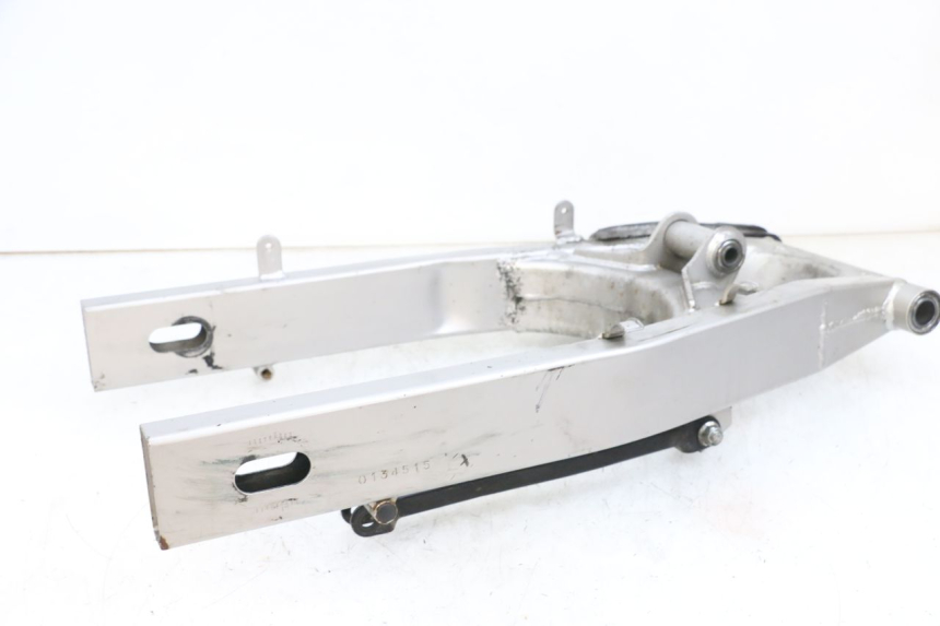 photo de SWING ARM SUZUKI GSF N BANDIT 600 (1996 - 1999) - Surface and material condition