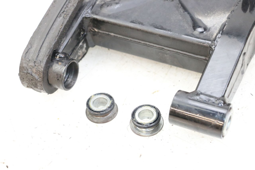 photo de SWING ARM SUZUKI GZ MARAUDER 125 (1998 - 2004)