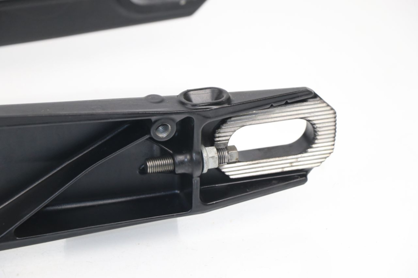 photo de SWING ARM HUSQVARNA SVARTPILEN 701 690 (2019 - 2020)