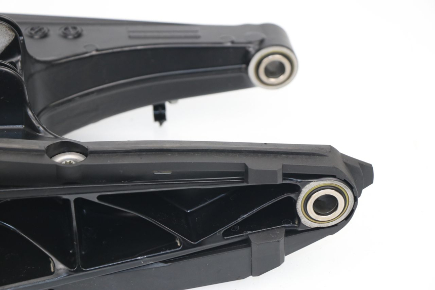 photo de SWING ARM HUSQVARNA SVARTPILEN 701 690 (2019 - 2020)