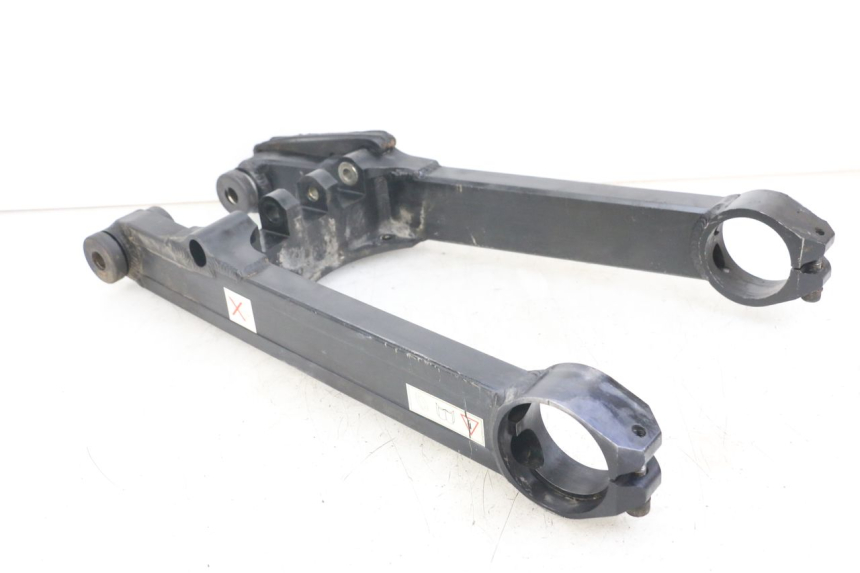 photo de SWINGARM TRIUMPH SPEED TRIPLE T301 900 (1994 - 1996)