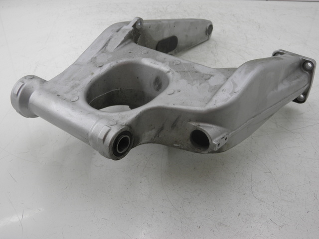 photo de SWING ARM YAMAHA FJR 1300 (2004 - 2005)