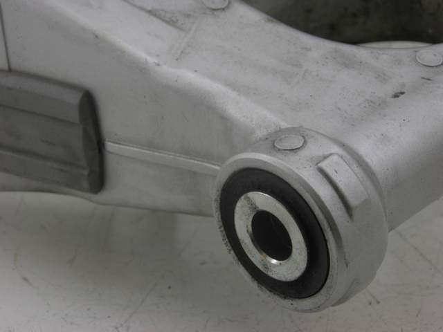 photo de SWING ARM YAMAHA FJR 1300 (2004 - 2005)