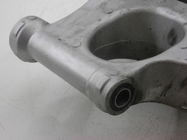 photo de SWING ARM YAMAHA FJR 1300 (2004 - 2005)