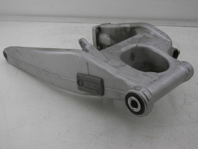 photo de SWING ARM YAMAHA FJR 1300 (2004 - 2005)