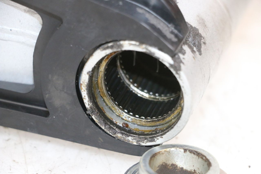 photo de SWING ARM KAWASAKI ZR 7 750 (1999 - 2001) - Component detail