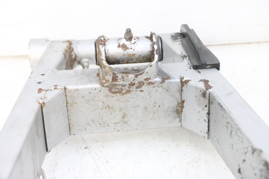 photo de SWING ARM KAWASAKI ZR 7 750 (1999 - 2001) - Additional view of the item