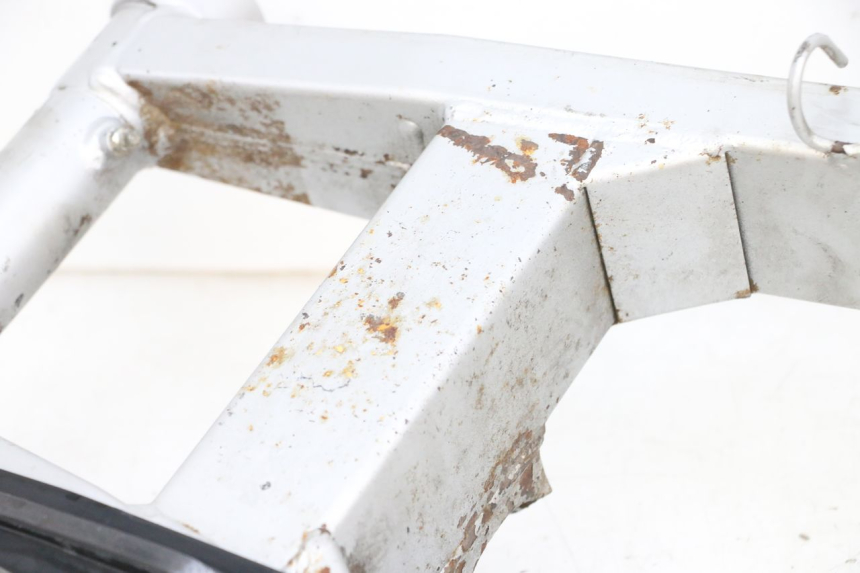 photo de SWING ARM KAWASAKI ZR 7 750 (1999 - 2001) - Surface and material condition