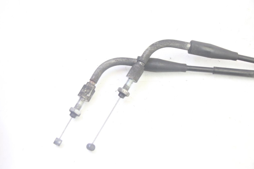 photo de THROTTLE CABLE SUZUKI BURGMAN EXECUTIVE ABS 650 (2006 - 2012) - Zoom on usage condition