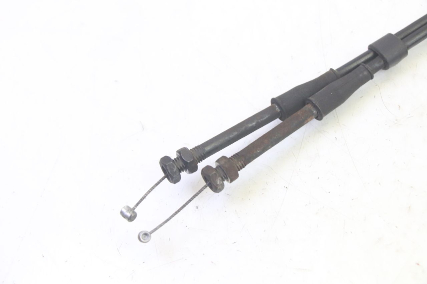 photo de ACCELERATOR CABLE PIAGGIO MP3 RL 250 (2007 - 2010) - Zoom on usage condition