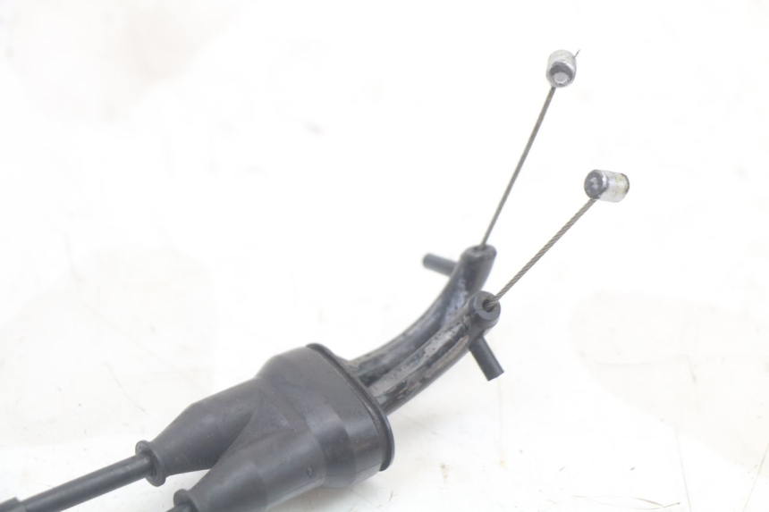 photo de THROTTLE CABLE YAMAHA FZ1 FAZER 1000 (2007 - 2009)